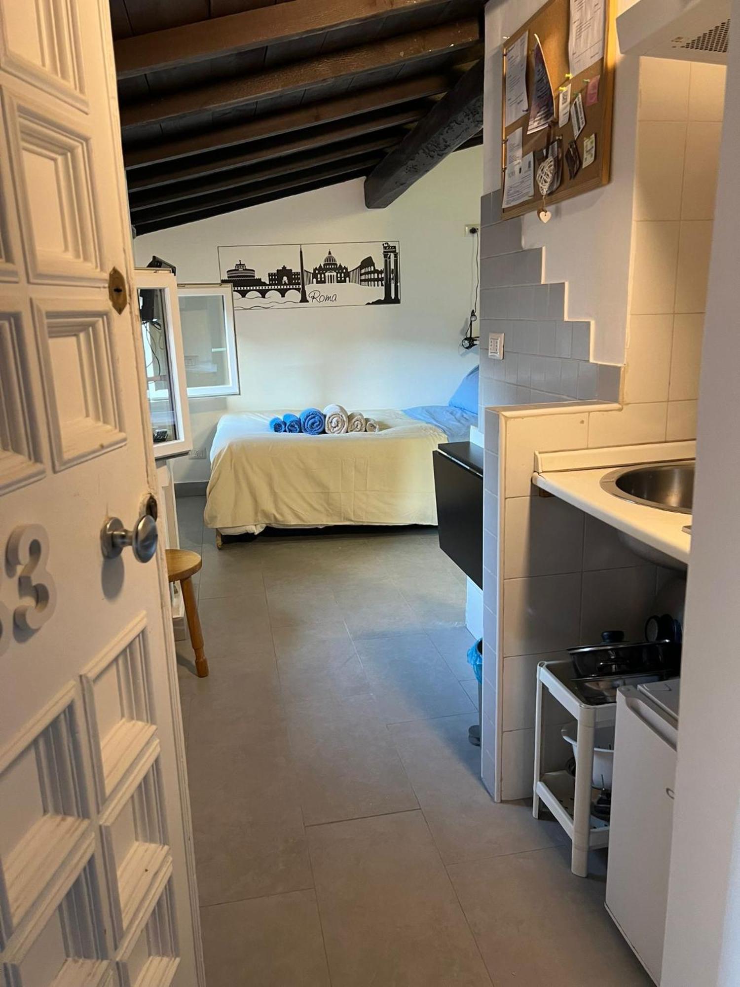 Monolocale Trastevere Locato Per Finalita Turistiche Řím Exteriér fotografie
